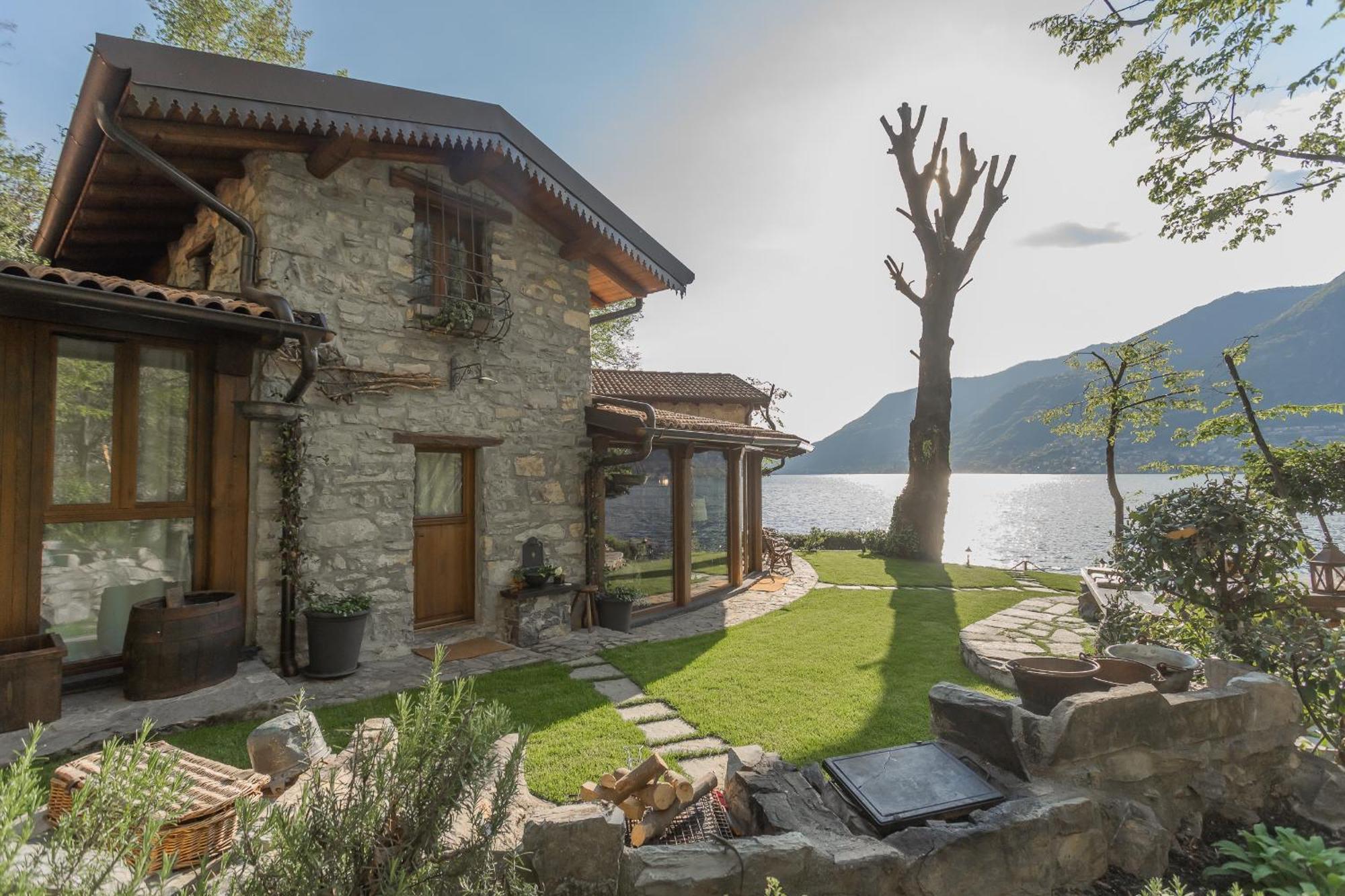 The Writer'S Nest Waterfront Villa By Rent All Como Faggeto Lario Exterior foto